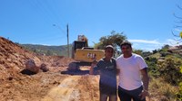 Vereador Vander Lúcio, participa da supervisão da obra de melhoria para  acesso  a Localidade  de  Campinas em Itapanhoacanga. 
